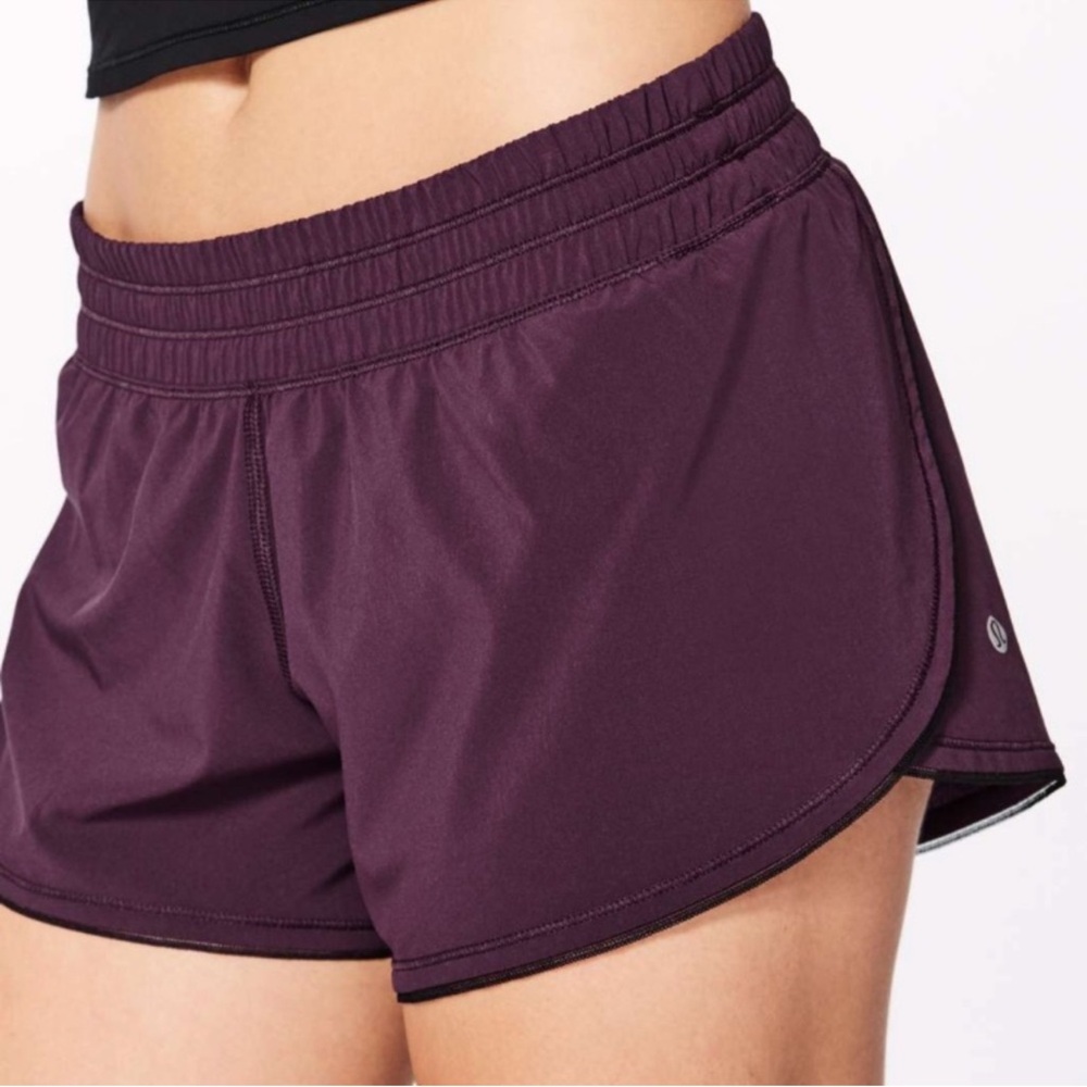 Pristine Lululemon Seek The Heat Short II Dark Adobe size: 8 - Picture 6 of 14